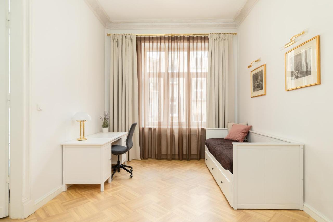 Marszalkowska 58 - Classy Two Bedroom Apartment With Balcony By Noclegi Renters Warszawa Eksteriør bilde
